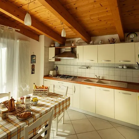 דירה Il Glicine A *