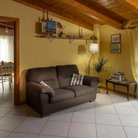 Il Glicine A פסארו