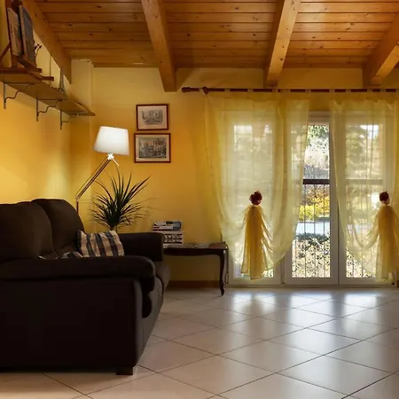 Il Glicine A شقة *